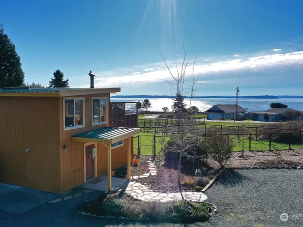 494 Labella Vista Way, Freeland, WA 98249