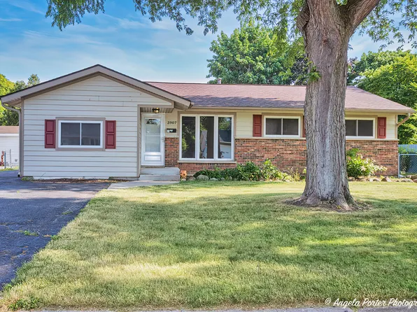 3907 Maple Ave, McHenry, IL 60050