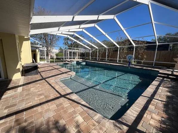 12257 92nd St, Largo, FL 33773