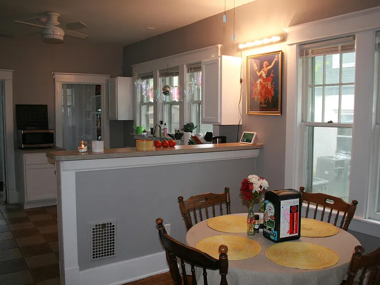 1605 Villa Pl — Photo 11