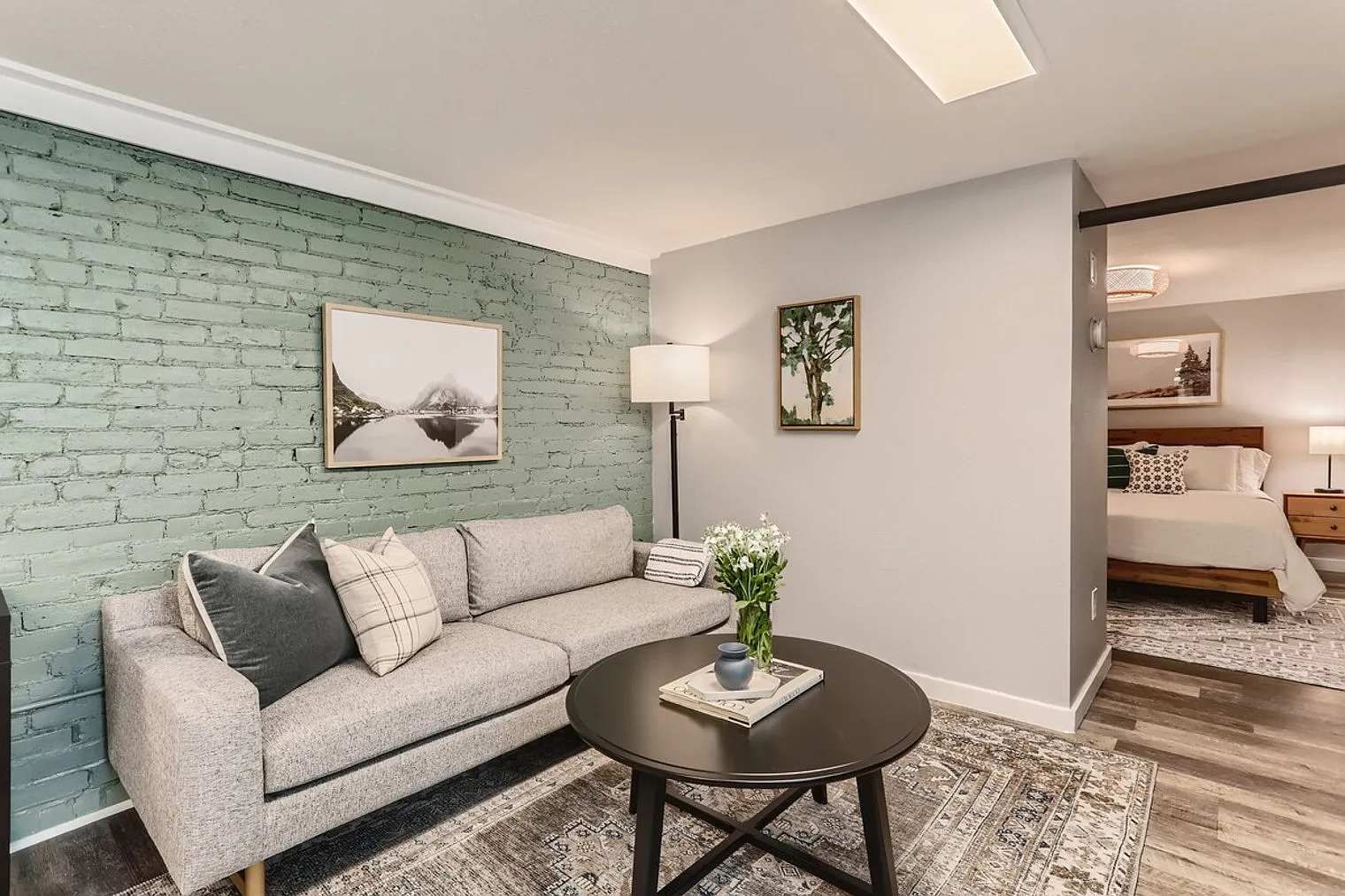 1 bed, 1.0 bath, 409 sqft, $2,506 — Photo 3
