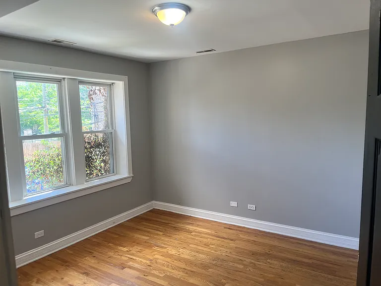 6307 N Fairfield Ave #1 — Photo 5