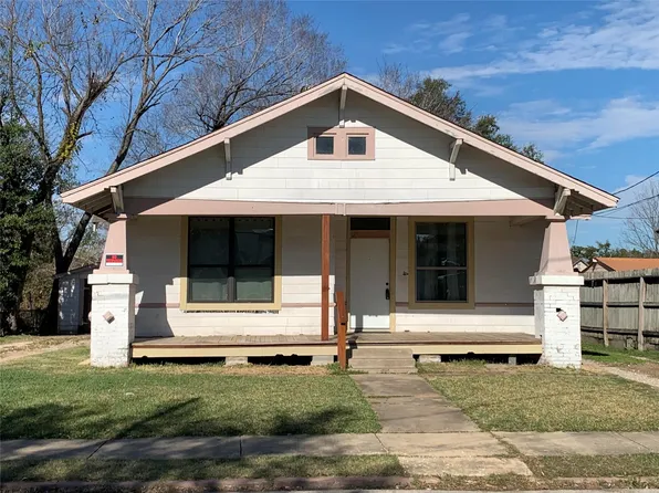 206 Cosmos St, Houston, TX 77009