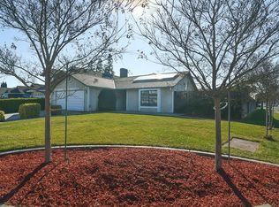 1001 Eleanor Ln, Manteca, CA
