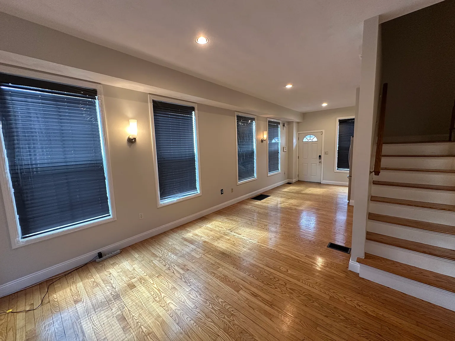 3 bed, $3,000 — Photo 3