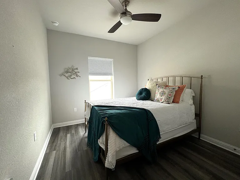 8106 Frida Bnd — Photo 14
