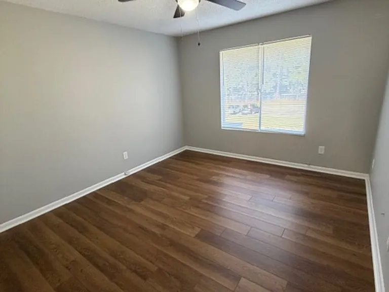 142 Stoneridge Dr — Photo 25