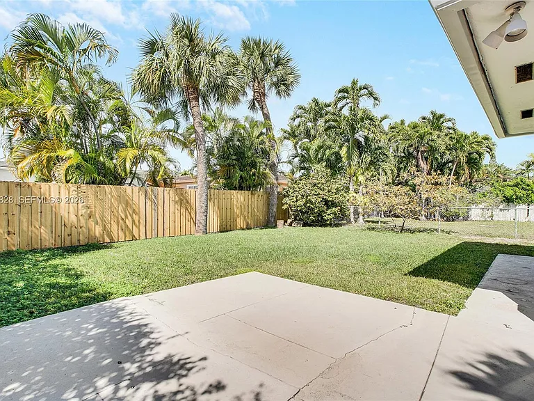 9372 Abbott Ave — Photo 20