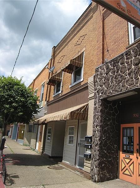 2nd image of 536 Merchant St