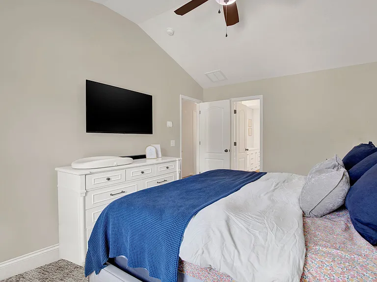 172 Laguna Way — Photo 11