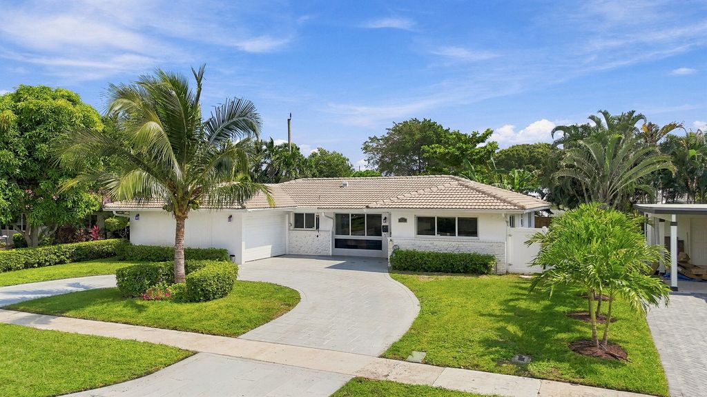 612 NE 24th Avenue, photo 2