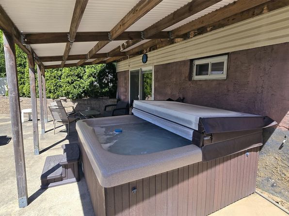 86 Samuel Street, Lake Ronkonkoma, NY 11779