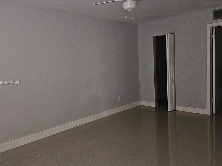 14311 N Kendall Dr #407A — Photo 4