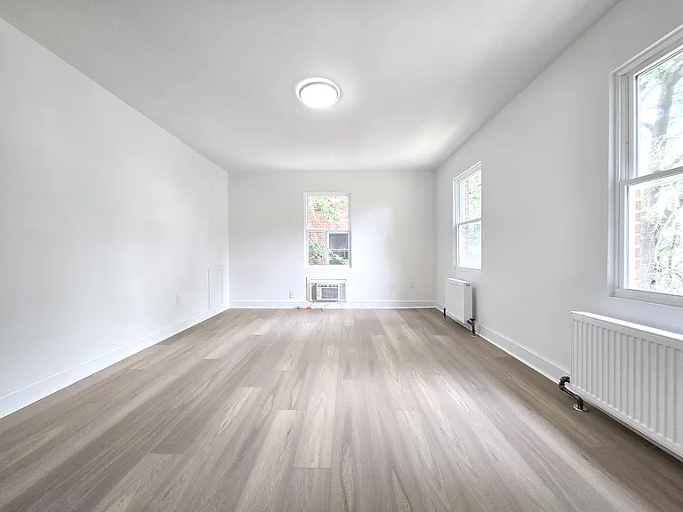 4526 Avondale St #1 — Photo 4