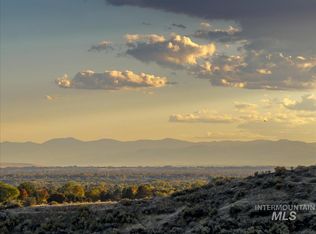 5735 N Willow Creek Rd, Eagle, ID 83616