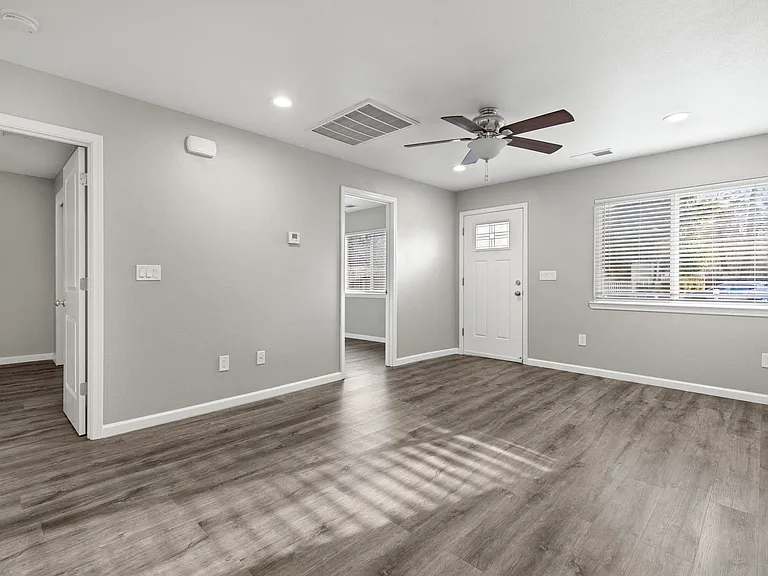 OSM Properties Homes & Apartments — Photo 9