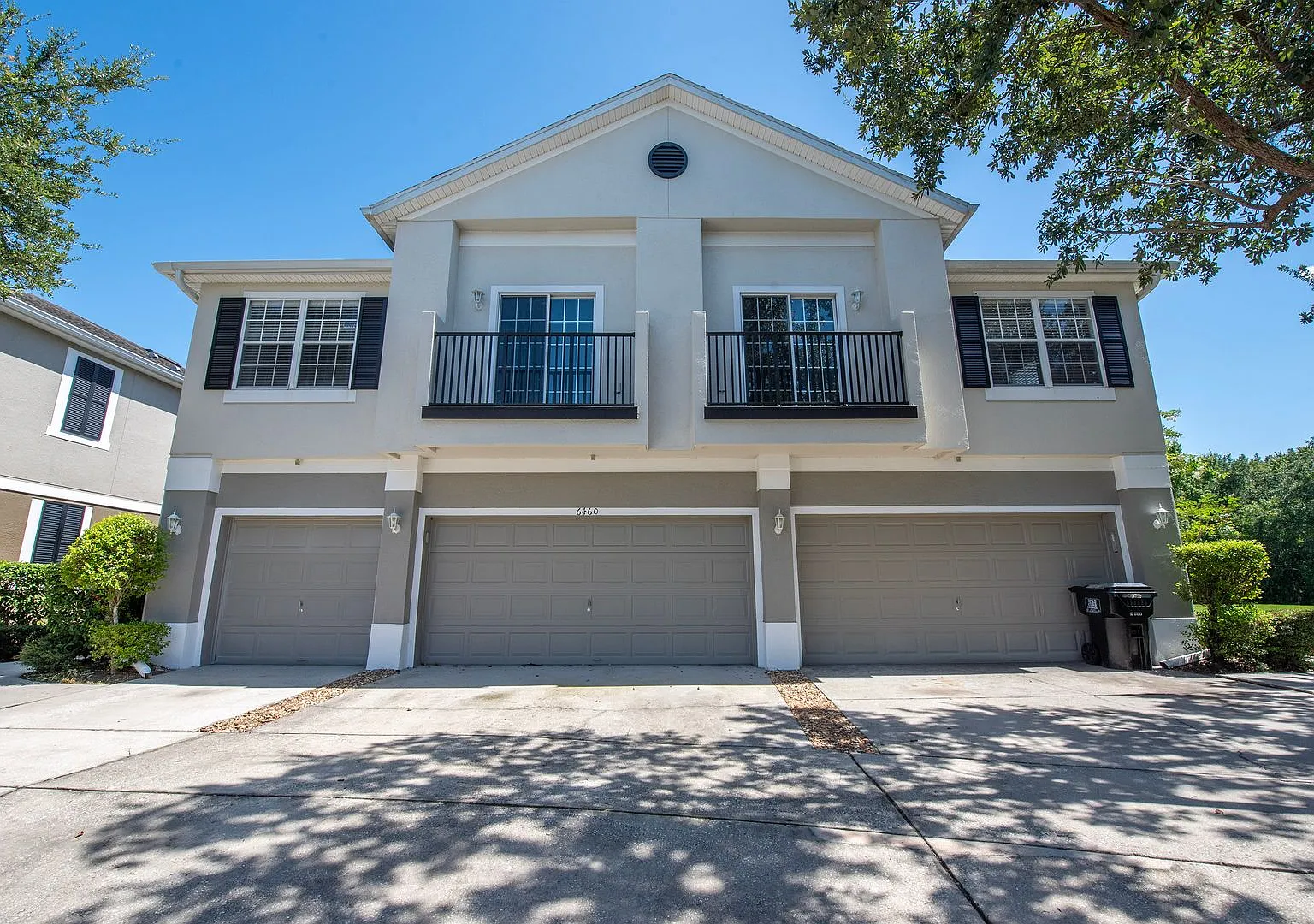 Beautiful renovated 2-Bedroom Townhome in Carter Glen Community — Photo 1