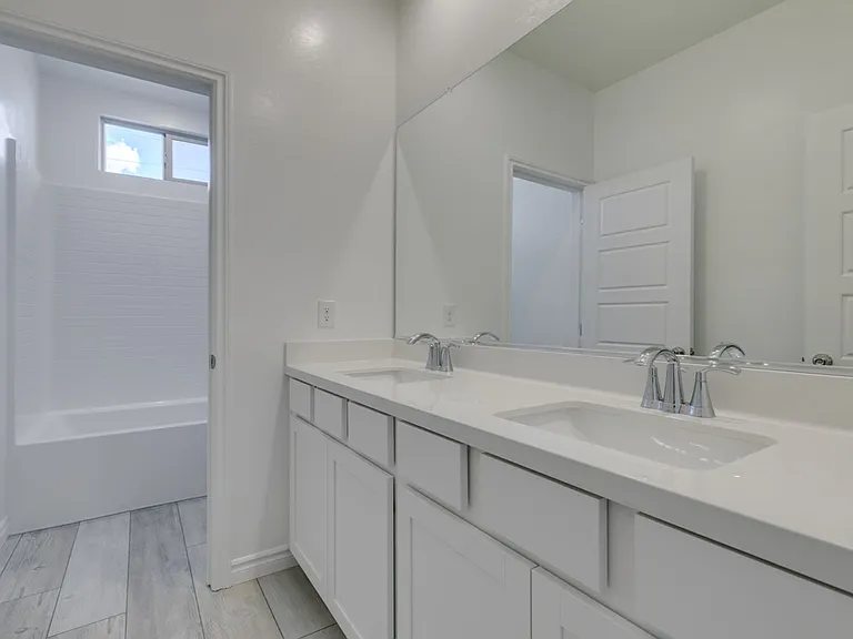 600 N Carriage Hill Dr #1140 — Photo 29