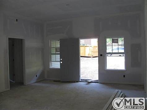 2nd image of 473 Aspen Dr