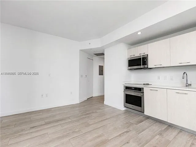 55 1217th St — Photo 11
