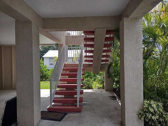 4th image of 491 Avenue F #2