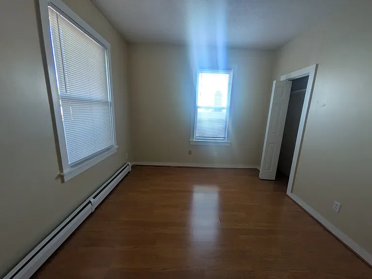 59 Derby Ave #O2R — Photo 5