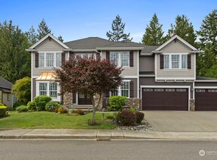 6118 213th Avenue Ct E, Lake Tapps, WA