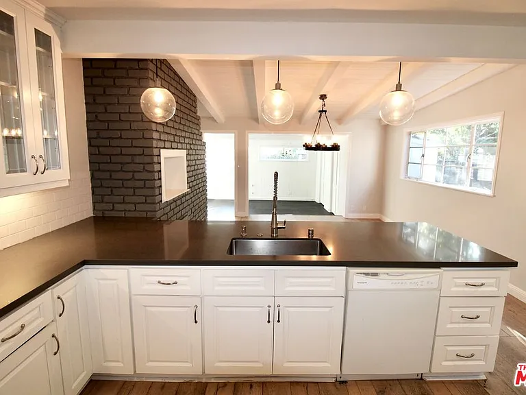 5415 Coldwater Canyon Ave — Photo 16