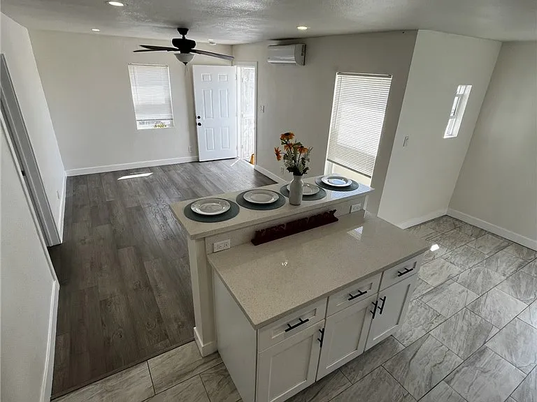 4518 S Normandie Ave #3/4 — Photo 16