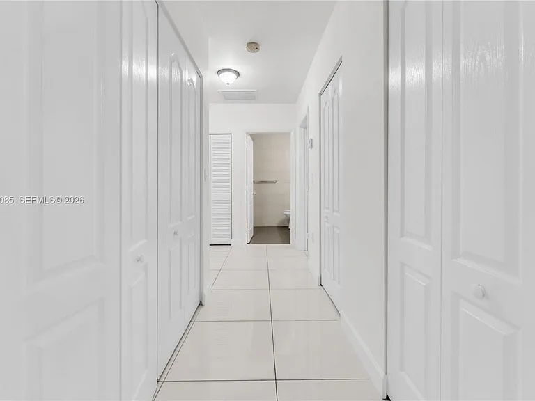 1029 SW 11th Ave — Photo 33