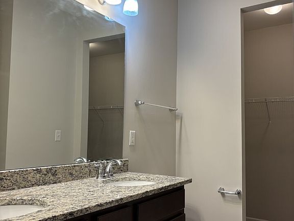 5th image of 318 Princess Pl #1