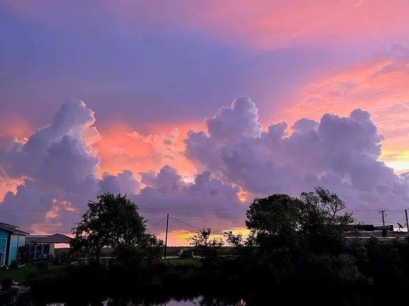 83 County Road 299, Sargent, TX 77414