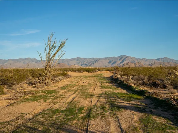 207-17 S Carmen Rd #29, Yucca, AZ 86438