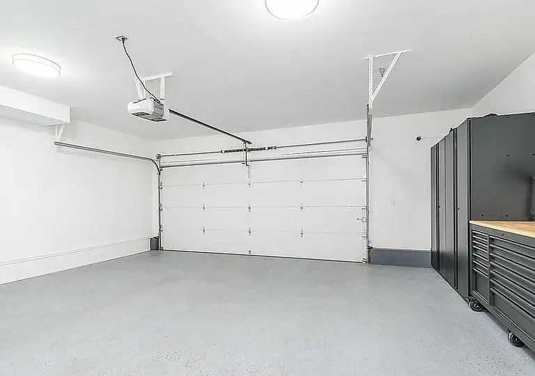 609 N Galloway St — Photo 23