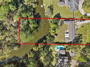 3322 Oak Dr, Dickinson, TX 77539