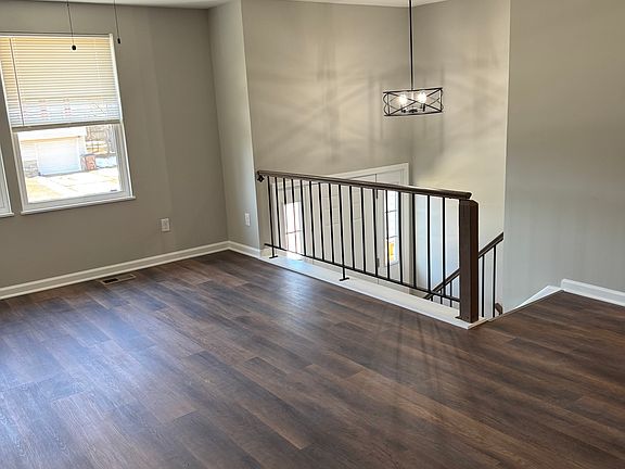 3rd image of 5728 E Tall Oaks Dr