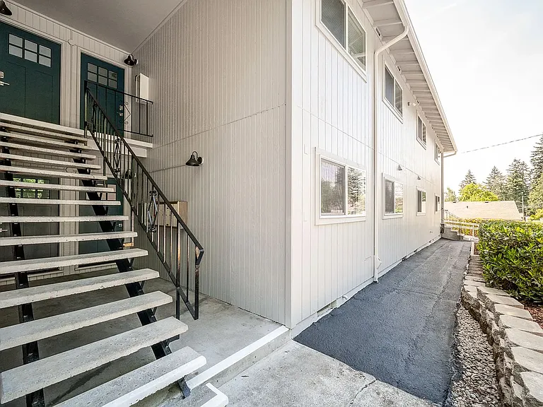 3202 E Mill Plain Blvd #1 — Photo 11