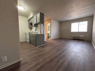 Brookside Apartments, Saint Joseph, MO 64506