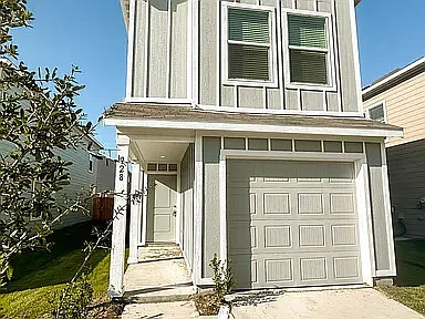 4 bed, 2.5 bath, 1550 sqft, $1,999 — Photo 1
