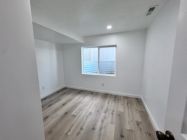 12339 S Remy Rd — Photo 33