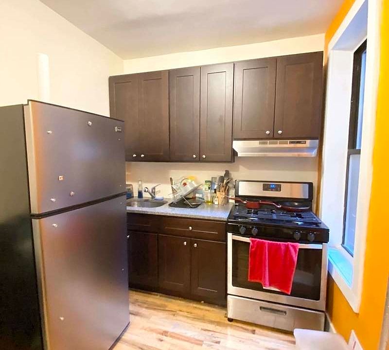 1st image of 41 E 31st St #B1