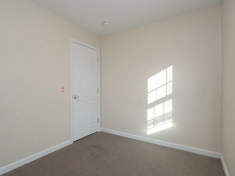 51-53 Winthrop St #R — Photo 30