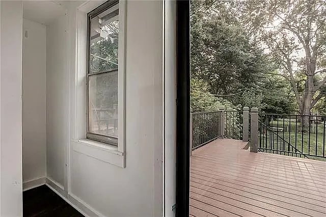 4417 Booth St — Photo 37