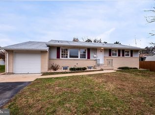 102 Werden Dr, New Castle, DE 19720