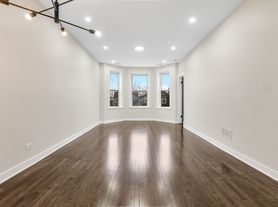 1707 N Harding Ave, Chicago, IL