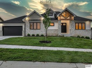 3902 S 212th St, Elkhorn, NE 68022