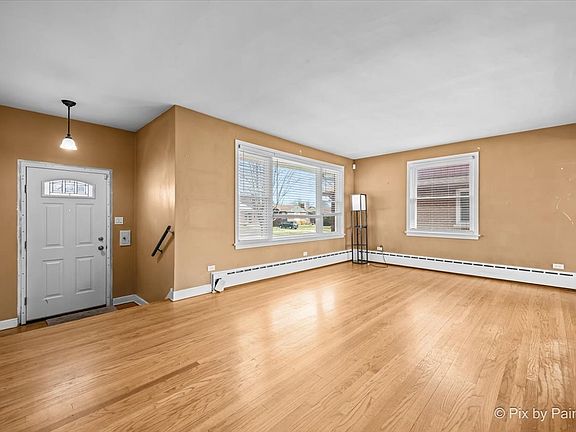 2nd image of 10335 Bond St