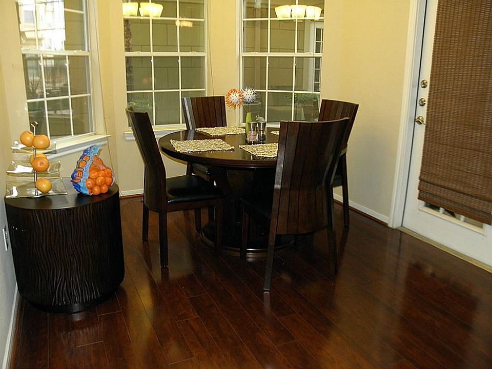 1st image of 7575 Kirby Dr APT 2105