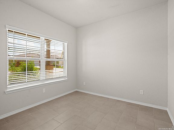 3rd image of 1649 Couser Ave