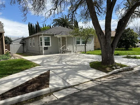 210 Taylor Street, Fairfield, CA 94533